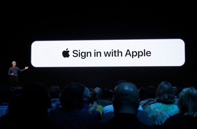 google Sign in with Apple