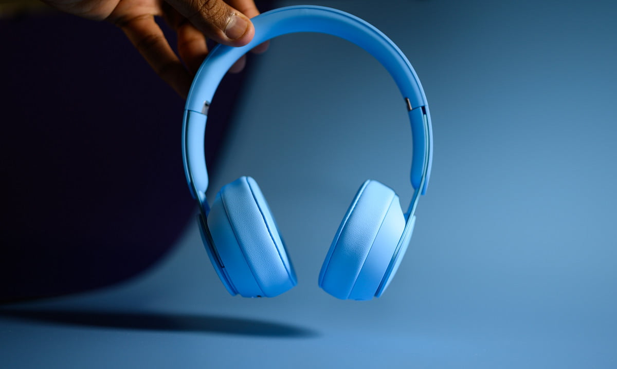 媒體試用 Beats Solo Pro 降噪耳機：外型與音質兼具 | Apple News, Beats Solo Pro, 蘋果藍牙耳機 | iPhone News 愛瘋了