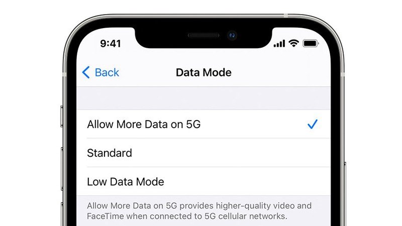 終於找到 5G 實用功能！iPhone 12 更新系統免 Wi-Fi