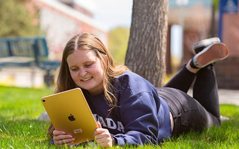 蘋果與內華達大學合作，向每位新生免費提供 iPad Air