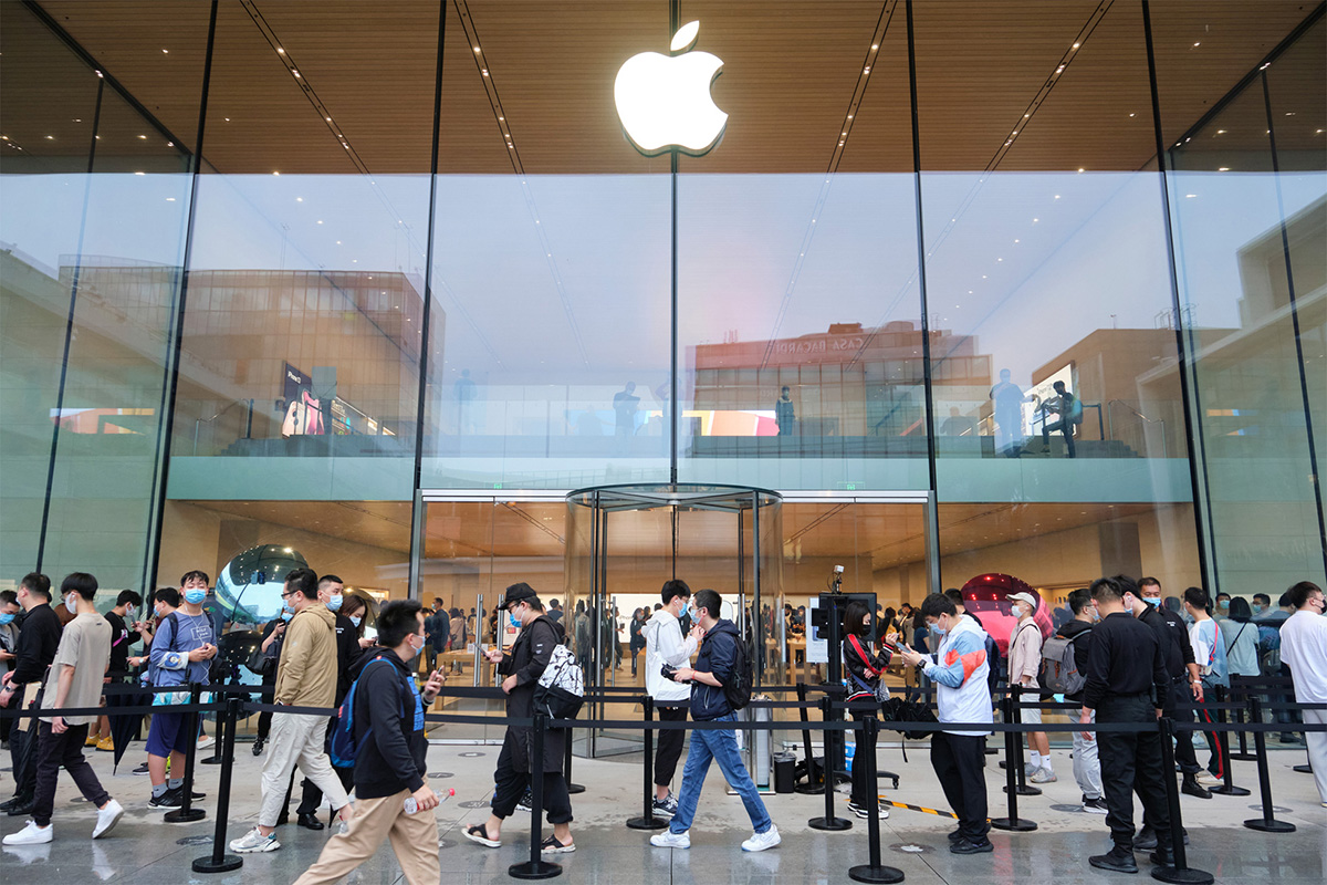 蘋果分享中國 iPhone 13 開賣盛況！現場美女如雲 | Apple Store, iPhone 13, 蘋果手機, 蘋果直營店 | iPhone News 愛瘋了