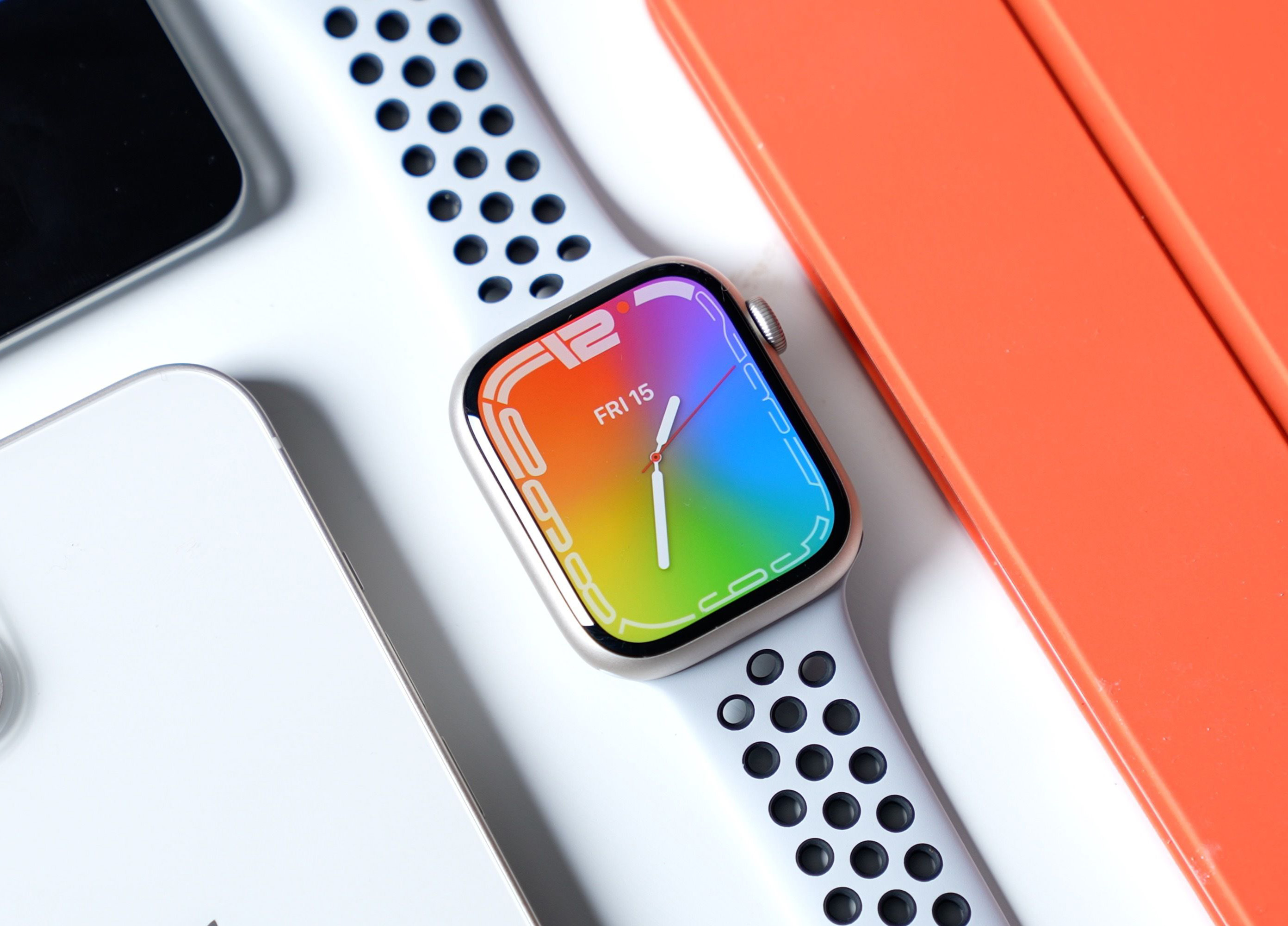 蘋果告訴你：Apple Watch Series 7 更大全螢幕的好處