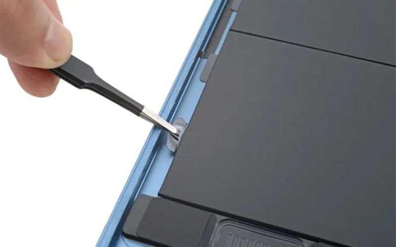 拆解發現：iPad Air 5 內部配備拉片，更換電池超方便
