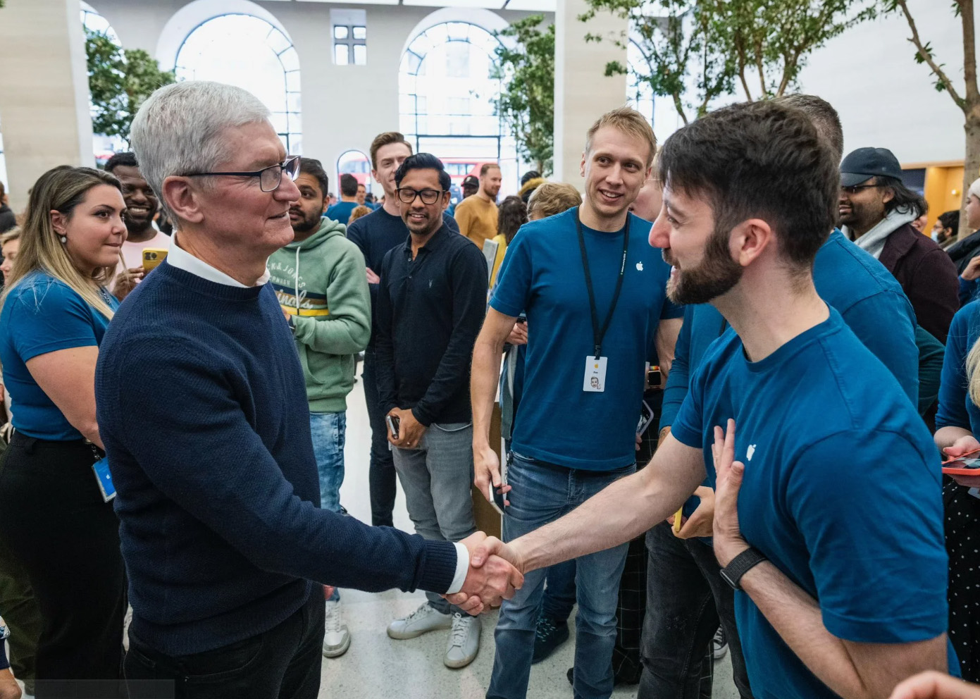 蘋果大老闆在義大利獲得：創新與國際管理榮譽碩士學位 | Apple News, Tim Cook, 提姆·庫克, 蒂姆-庫克 | iPhone News 愛瘋了