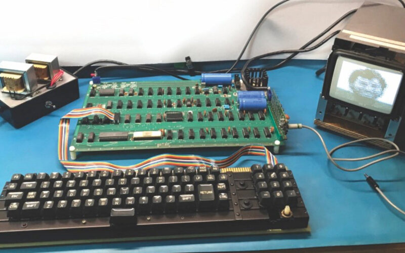 想擁有一台賈伯斯親筆簽名的Apple-1嗎？準備好1400萬