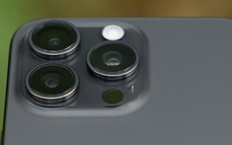 Max獨佔5倍光學潛望變焦：下放iPhone 16 Pro