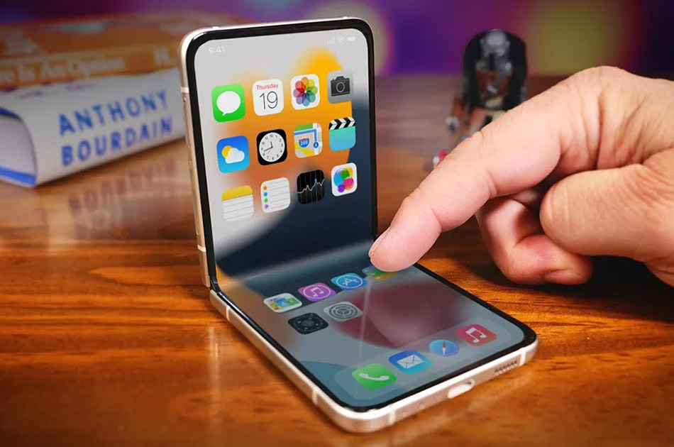 why apple hasnt released foldable iphone