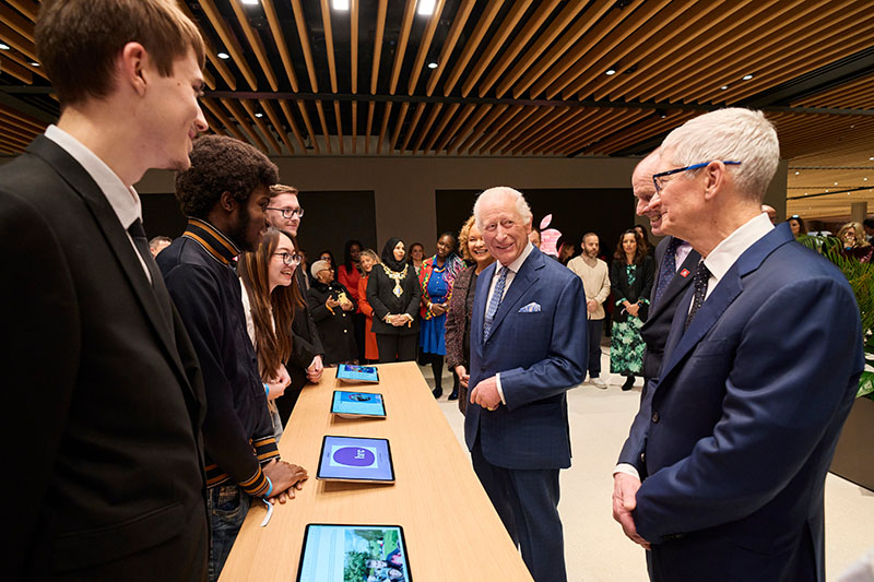 charles visit apple uk headquarters 2