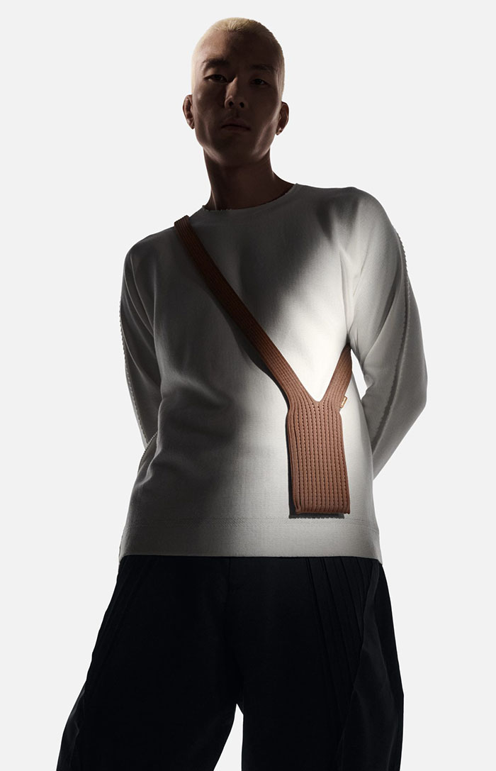 apple issey miyake iphone pocket limited edition 4 apple issey miyake iphone pocket limited edition 4